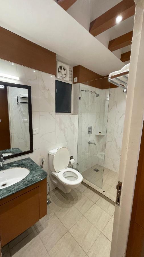 Neel Skye - Couple Friendly - Dlf My Pad, Gomtinagar , Lucknow Aparthotel Kültér fotó